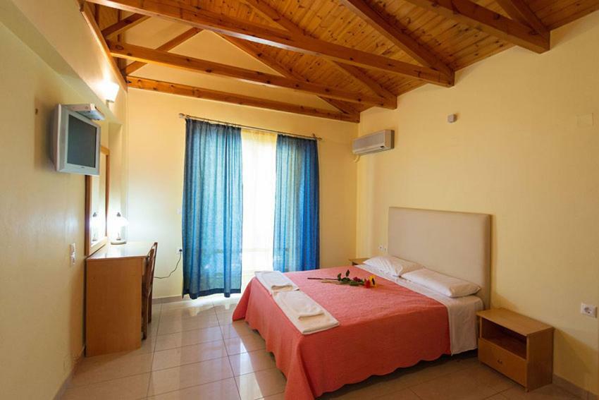 Ilios Hotel & Villas Geni  Exterior photo