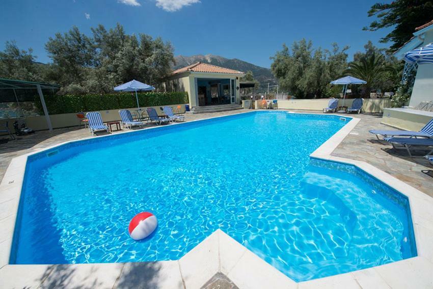 Ilios Hotel & Villas Geni  Exterior photo
