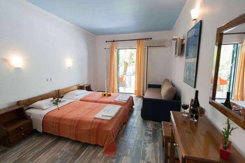 Ilios Hotel & Villas Geni  Exterior photo