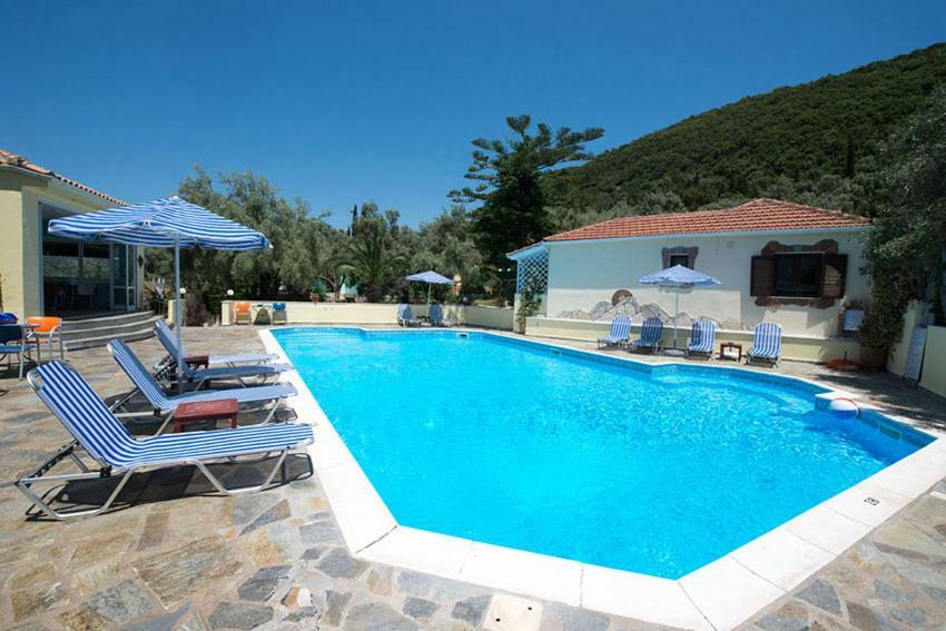 Ilios Hotel & Villas Geni  Exterior photo