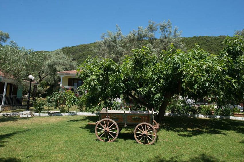 Ilios Hotel & Villas Geni  Exterior photo
